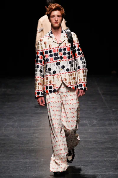 Look 5